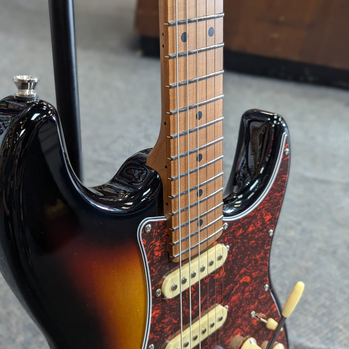 JET Guitars JS-400 SB Solidbody Strat-Style Guitar - Sunburst HSS, Roasted Maple Neck