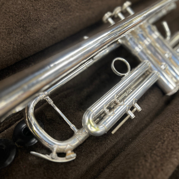 USED 1994 Bach 180S37 Professional Trumpet Outfit, Model 37 Silver USA