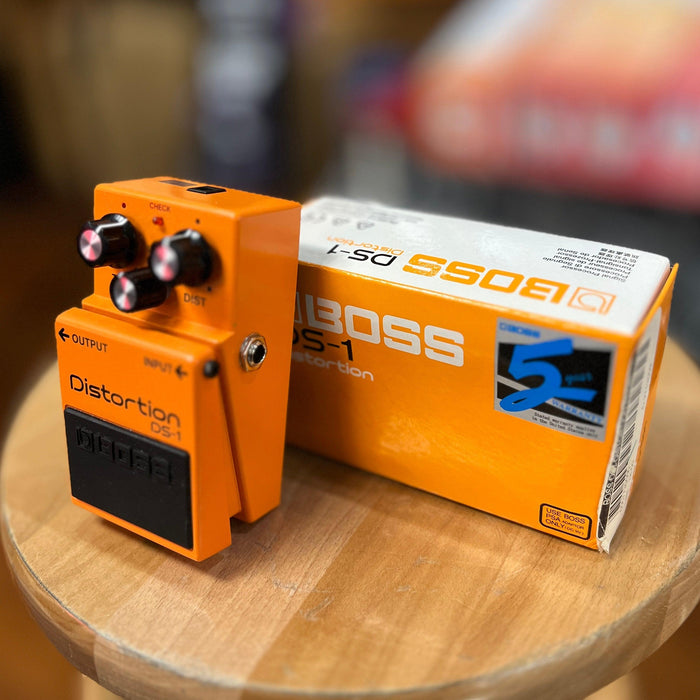 USED BOSS DS-1 Distortion Pedal w/ Box