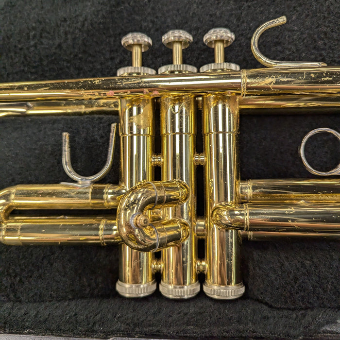 USED Bach TR300 Student Trumpet Outfit w/ Case & 7C Mouthpiece