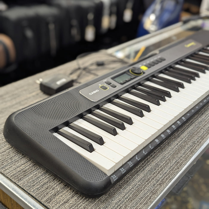 USED Casio LK-S250 61-Key Portable Keyboard