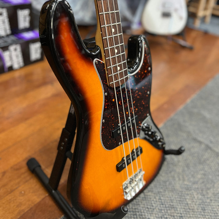 USED Fender 1997 MIM Deluxe Series Jazz Electric Bass, Sunburst w/ Hard Case