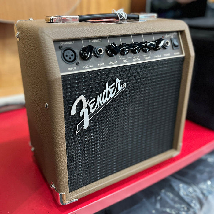 USED Fender Acoustasonic 15 - 15-watt 1x6" Acoustic Combo Amp