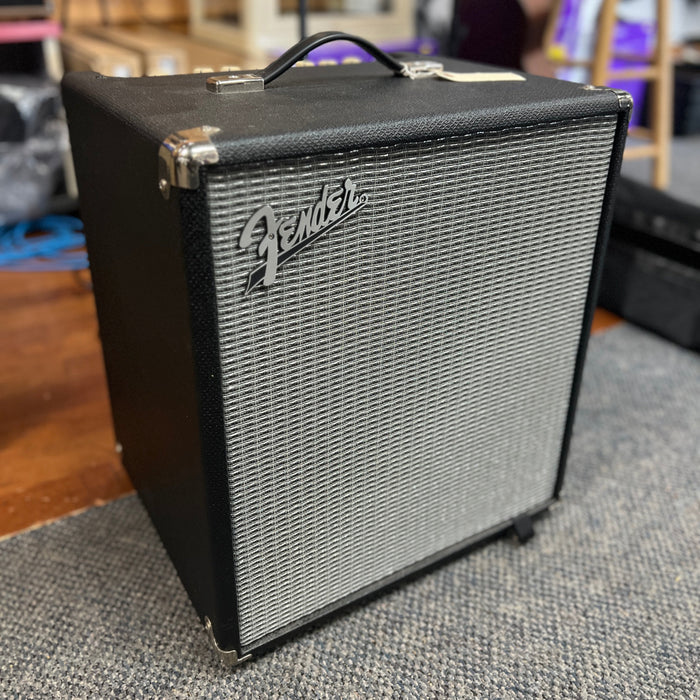 USED Fender Rumble 100 Bass Amplifier