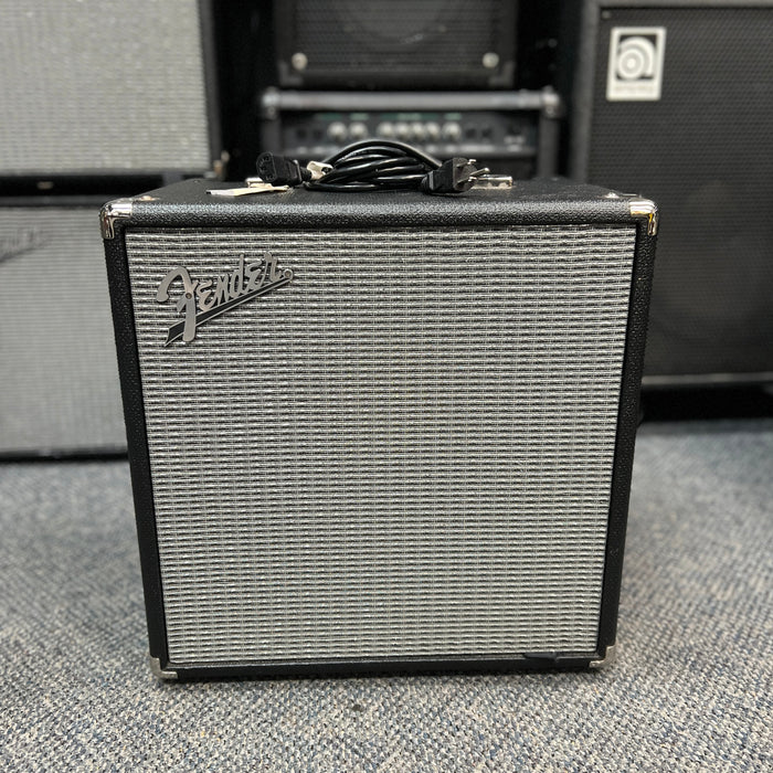 USED Fender Rumble 40 1x10'' 40-Watt Bass Combo