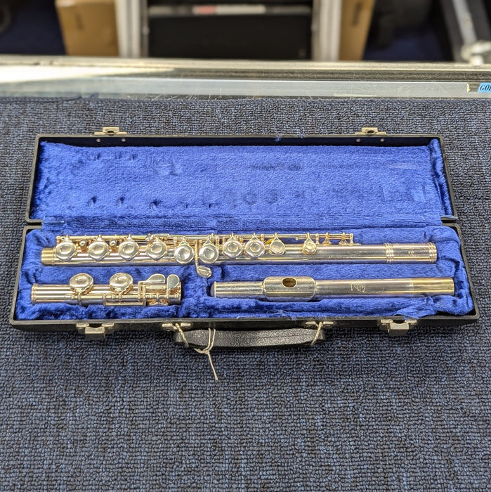 USED Gemeinhardt 2SP Flute Outfit (Serial #J27291)