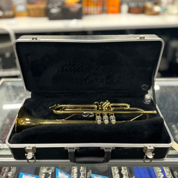 USED Holton T602 Trumpet Outfit (212434)