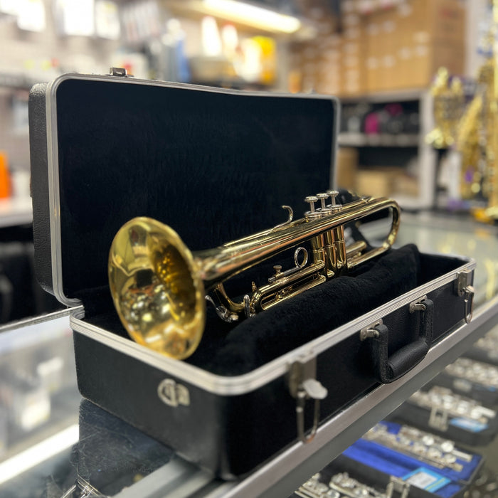 USED Holton T602 Trumpet Outfit (212434)