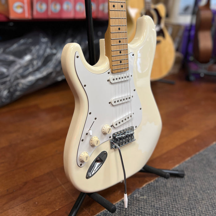 USED Indiana Strat style electric guitar - Lefty