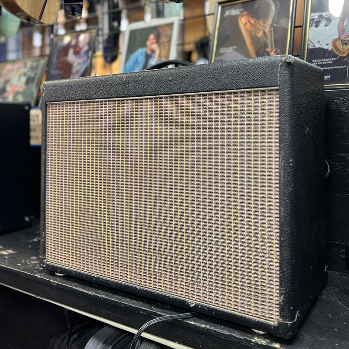 USED Line 6 Flextone 60W Guitar Combo Amp