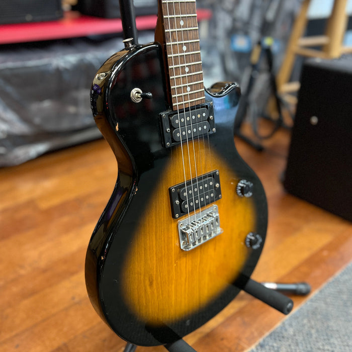 USED Samick SL-21 LP Style Electric Guitar, Sunburst