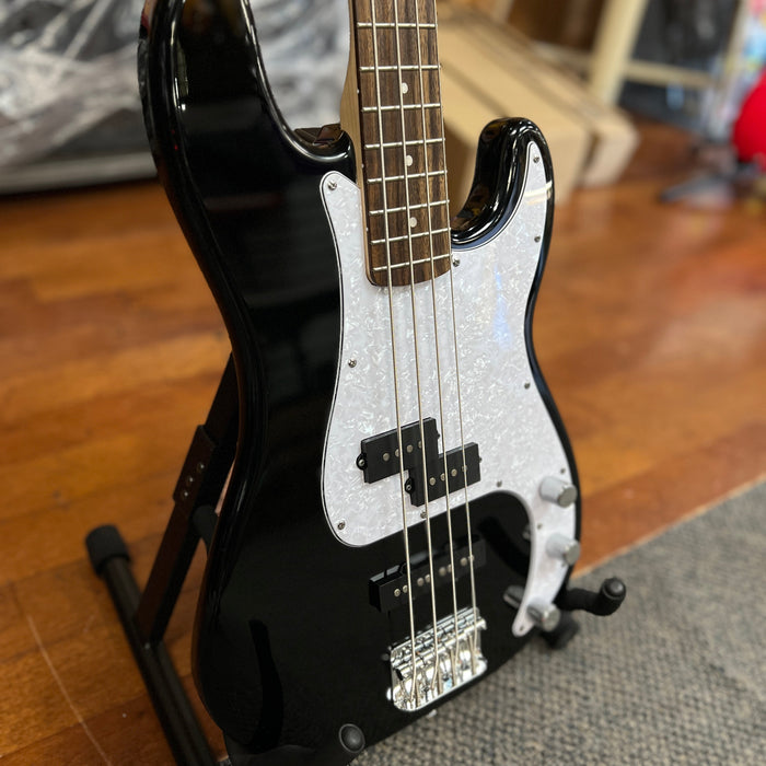 USED Squier Affinity Series Precision Bass PJ Bass Black/White Pick Guard