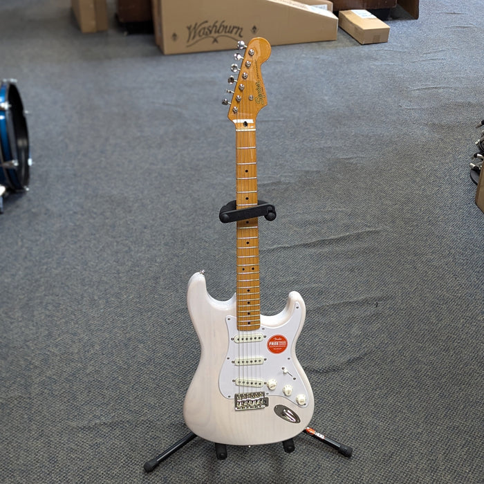 USED Squier Classic Vibe '50s Stratocaster Maple Fingerboard Electric Guitar, White Blonde