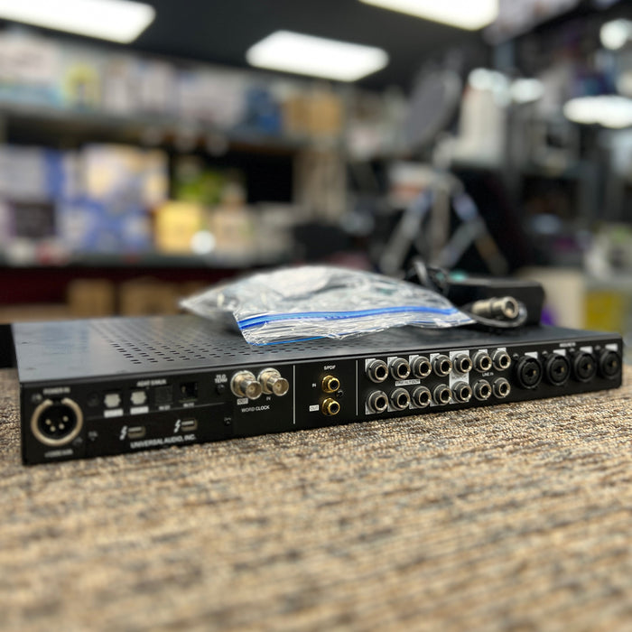 USED Universal Audio Apollo 8 DUO Thunderbolt 2 Audio Interface