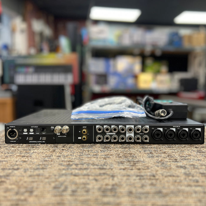 USED Universal Audio Apollo 8 DUO Thunderbolt 2 Audio Interface