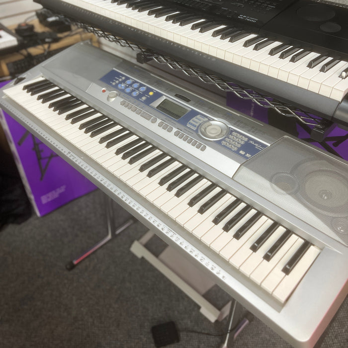 USED Yamaha DGX-200 76-Key Portable Keyboard