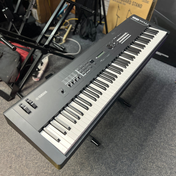 USED Yamaha MX88 88 Key Weighted Action Synthesizer Keyboard - Black