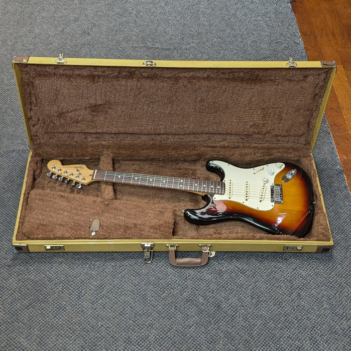 VINTAGE 1993 Fender USA Stratocaster w/ Case